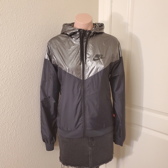 Nike Jackets & Blazers - Womens Nike jacket sz M